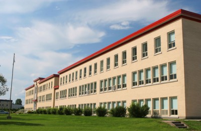 École secondaire des Grandes-Rivières (bâtiment le ... Image 1